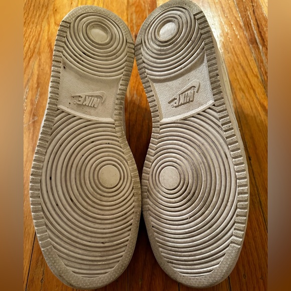 Air Force 1 - Picture 5 of 6